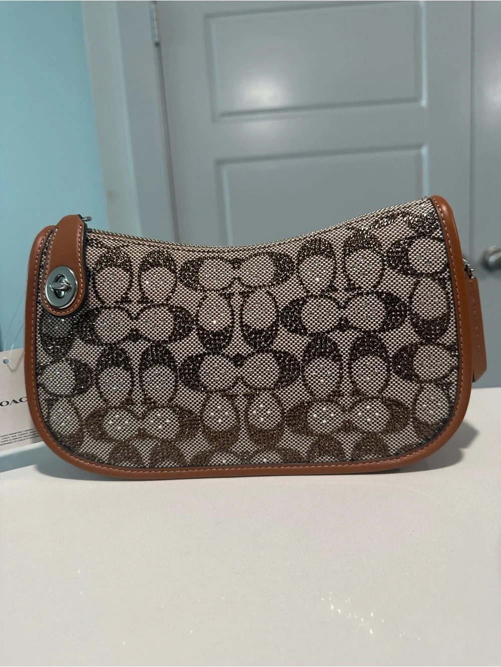 Coach Swinger Crystal Signature Jacquard FULL SIZE - Picture 2 of 12